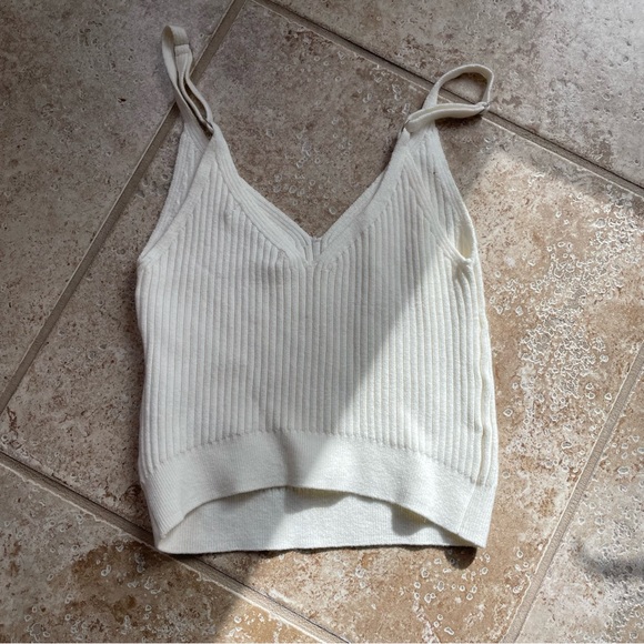 A&F Ribbed White Tank - Picture 3 of 3